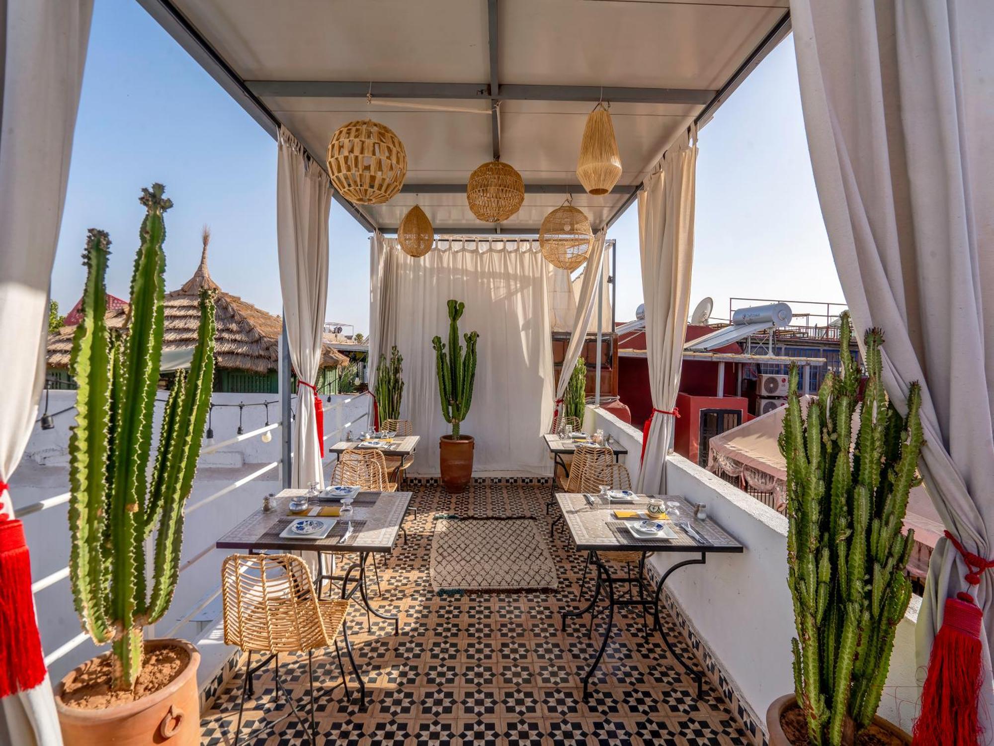 Riad Tzizwit Boutique Hotel & Spa มาร์ราเกช ภายนอก รูปภาพ